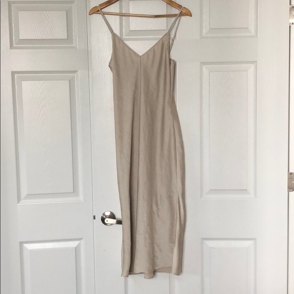 Aritzia Dresses & Skirts - Aritzia slip dress